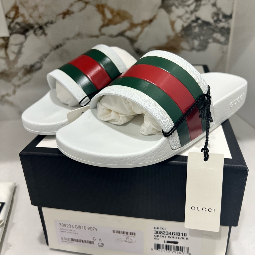 Gucci White Pursuit Web Accent Red Green Slides New - Picture 1 of 11